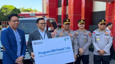 BRI Serahkan Ambulans untuk Polda NTT, Perkuat Layanan Darurat bagi Masyarakat