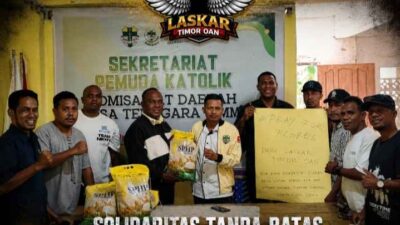 Dari Timor untuk Flores, Laskar Timor Oan Salurkan Beras bagi Korban Gempa